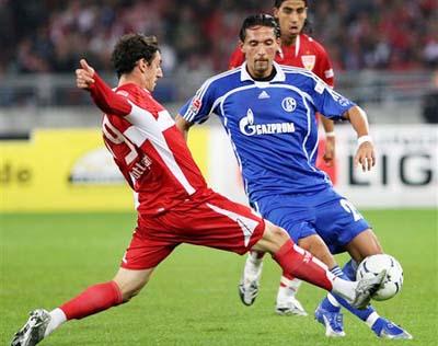 尼亚因加盟 尼亚因加盟